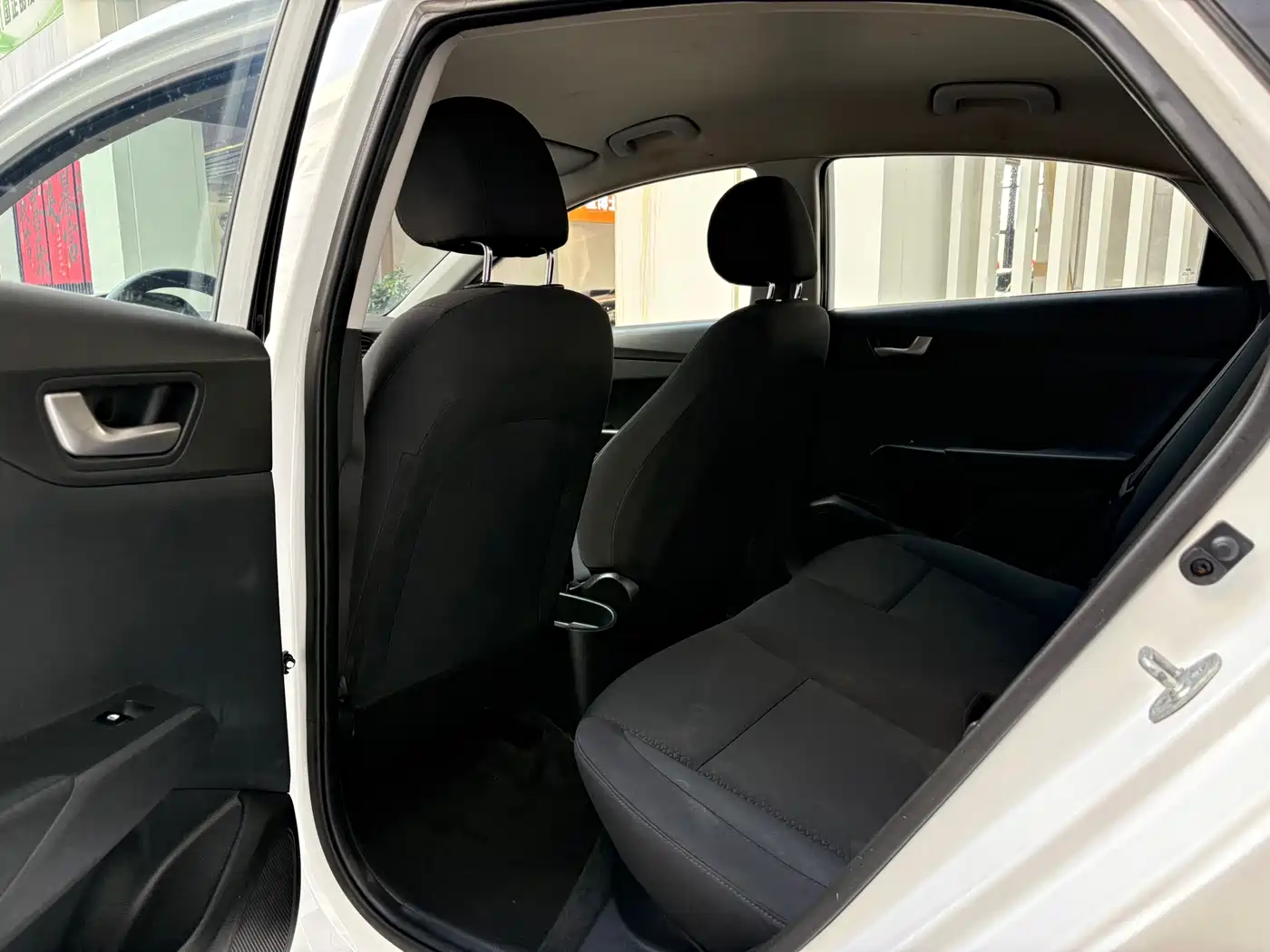 Hyundai Verna 2016 1.4L Manual Cool Edition GLS фото 6
