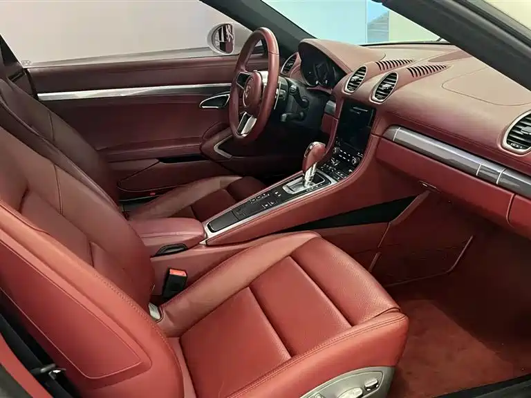 Porsche 718 2018 Cayman 2.0T фото 13