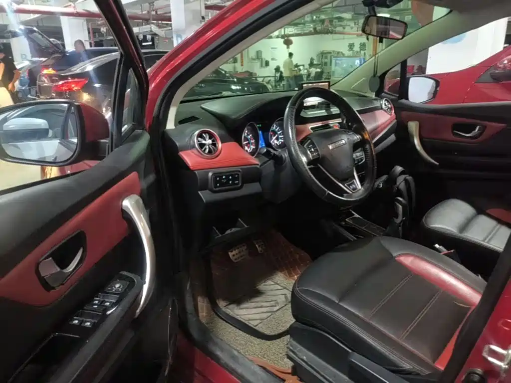 Photo 16 - Haval H1