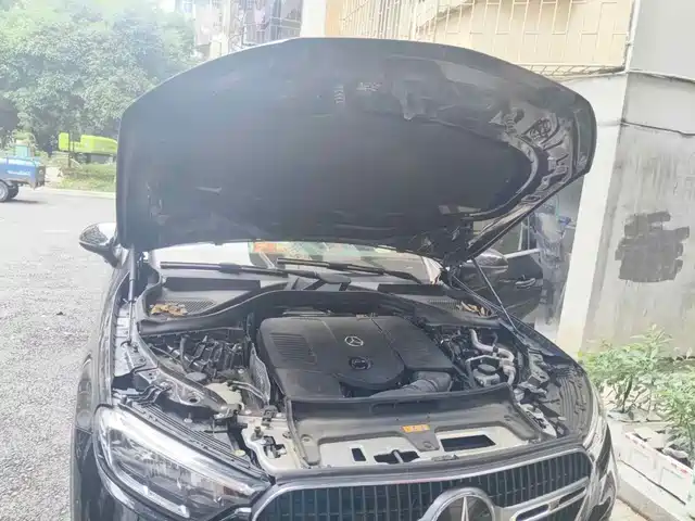 Mercedes-Benz GLC 2023 GLC 260 L 4MATIC Dynamic 7-Seater — фото 3