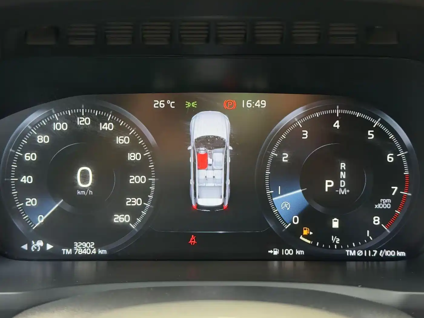 VOLVO XC90