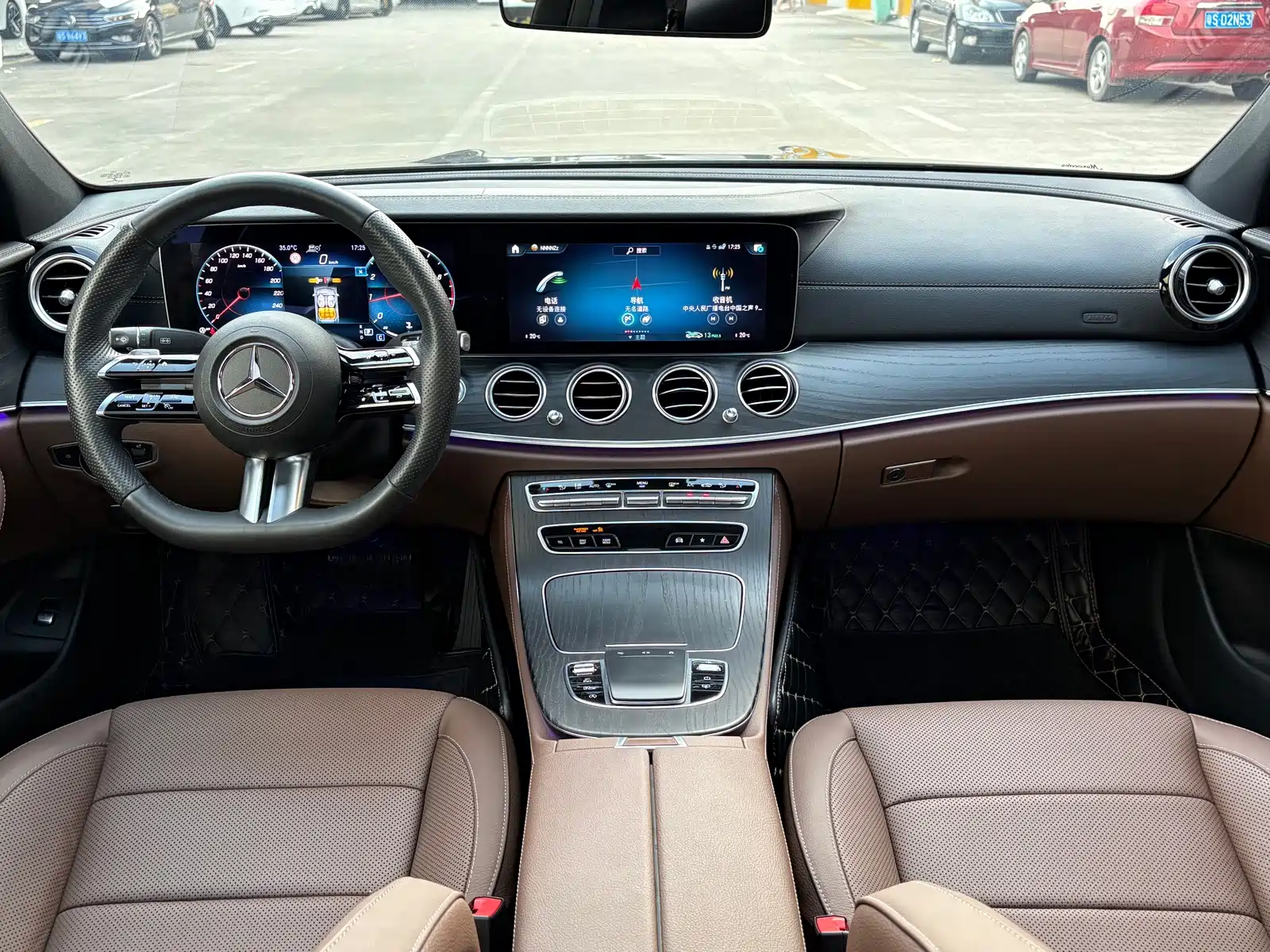 Фото 9 - Mercedes-Benz E-Class