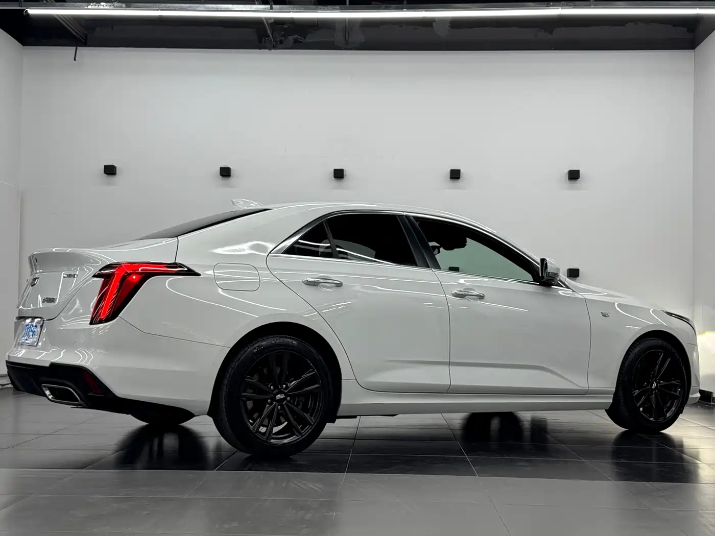 CADILLAC CT4