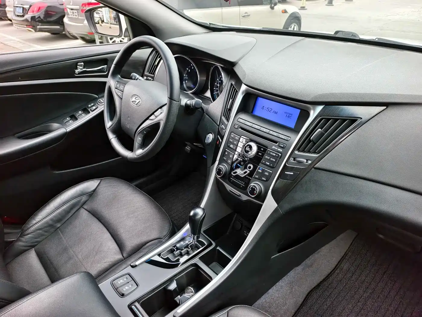 Hyundai Sonata 2011 2.0L Auto Premium Edition фото 20