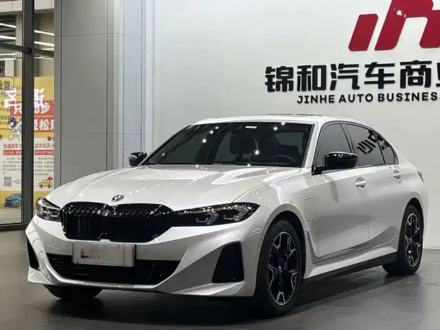BMW i3 2024