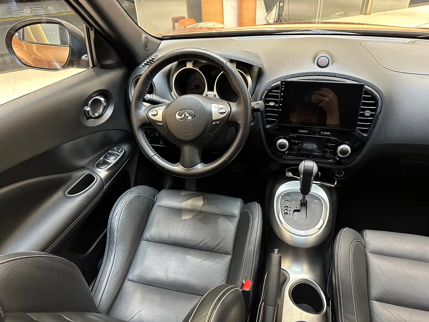 Infiniti ESQ 2014 1.6T Dynamic Edition фото 16