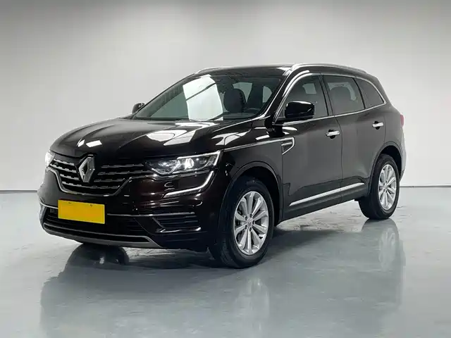 RENAULT COREO