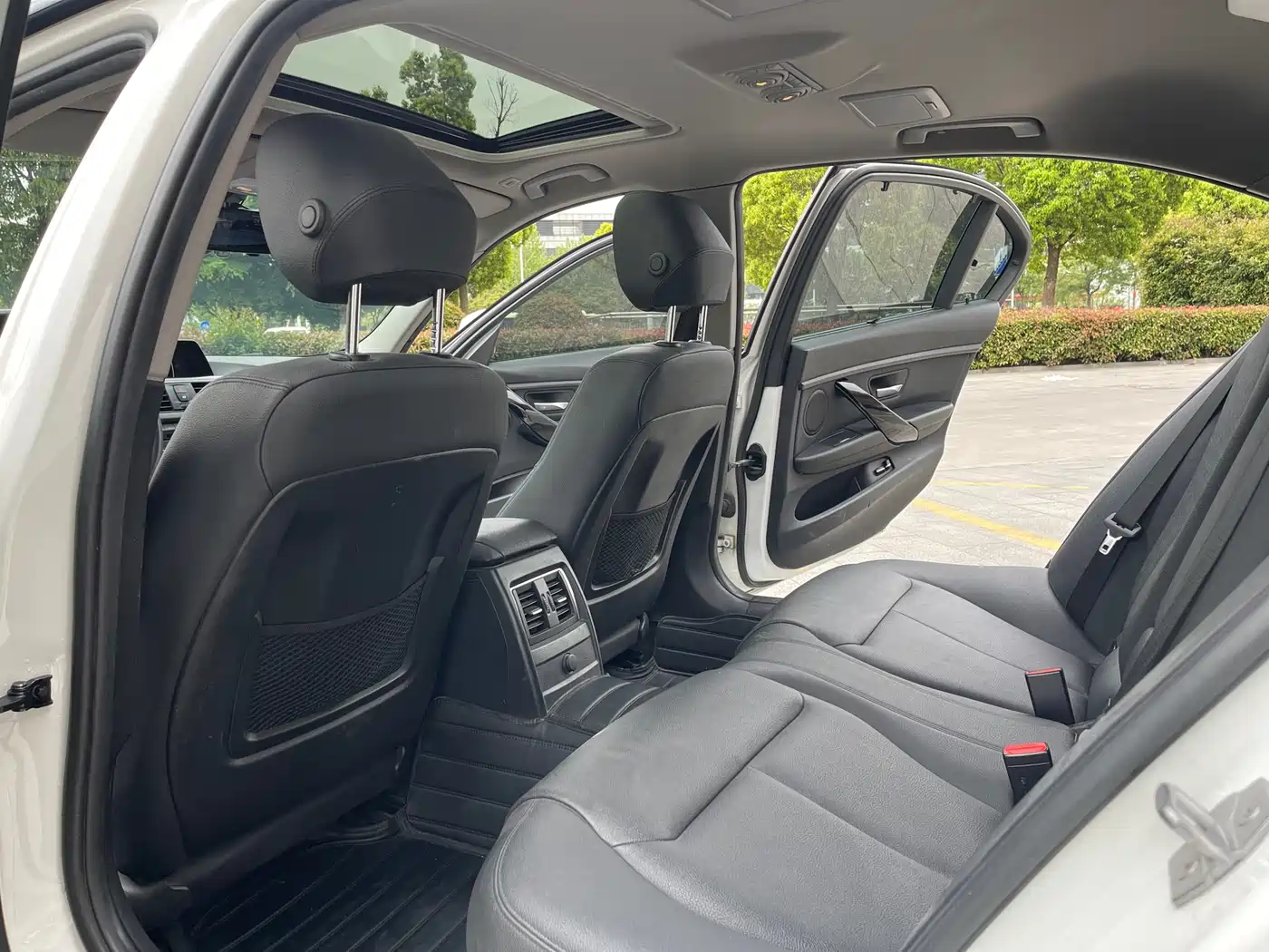 BMW 3 Series 2017 320Li M Sport фото 6
