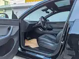 Photo 4 - Tesla Model Y