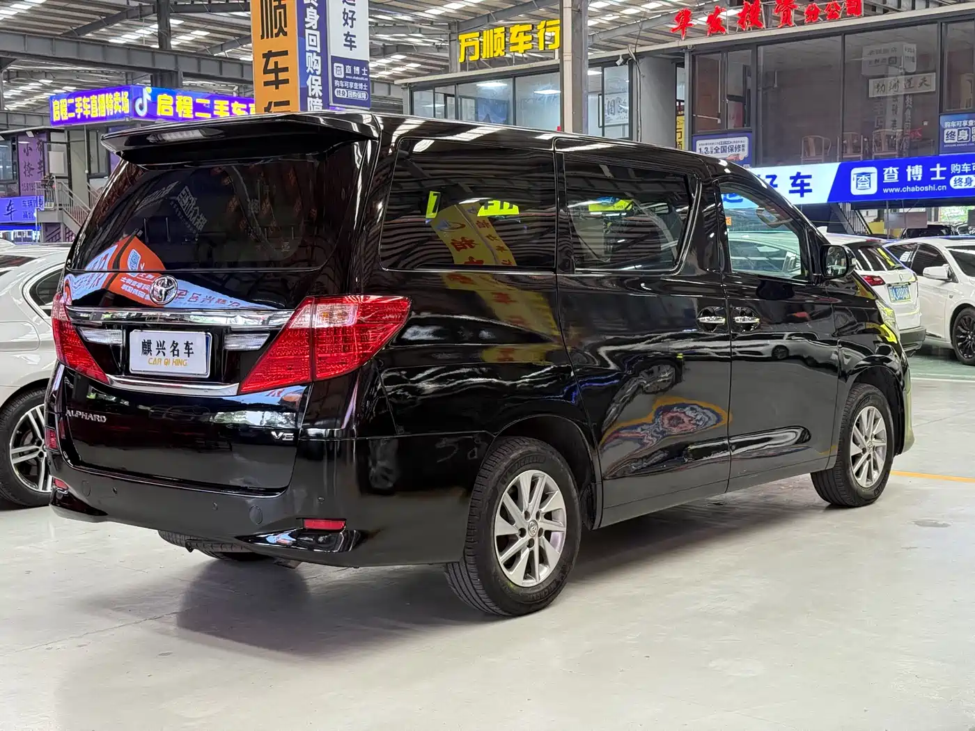 Toyota Alphard 2012 3.5L Luxury Edition фото 6