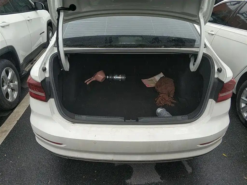 Volkswagen Lavida 2021 280TSI DSG Comfort Edition фото 19