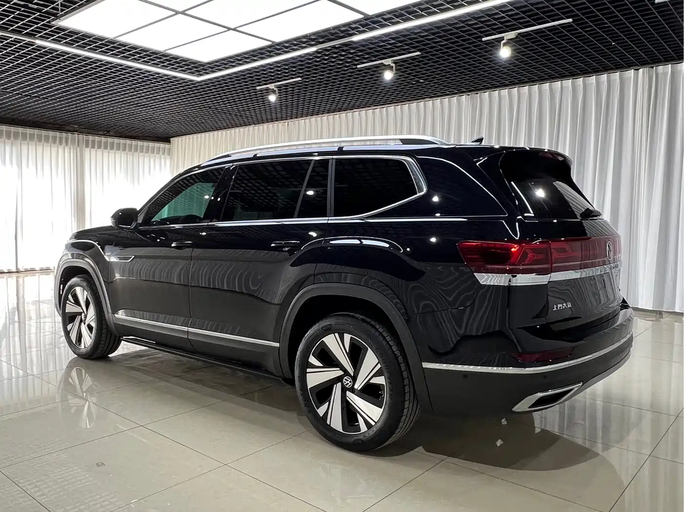 Volkswagen Teramont 2024 380TSI 4WD Prestige Luxury Edition фото 4