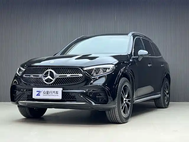 MERCEDES-BENZ GLC