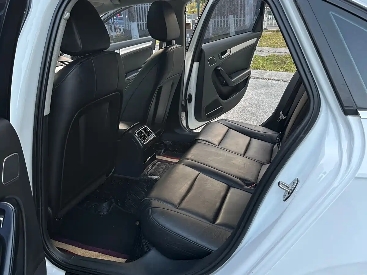 Audi A4L 2015 35 TFSI Auto Standard фото 10