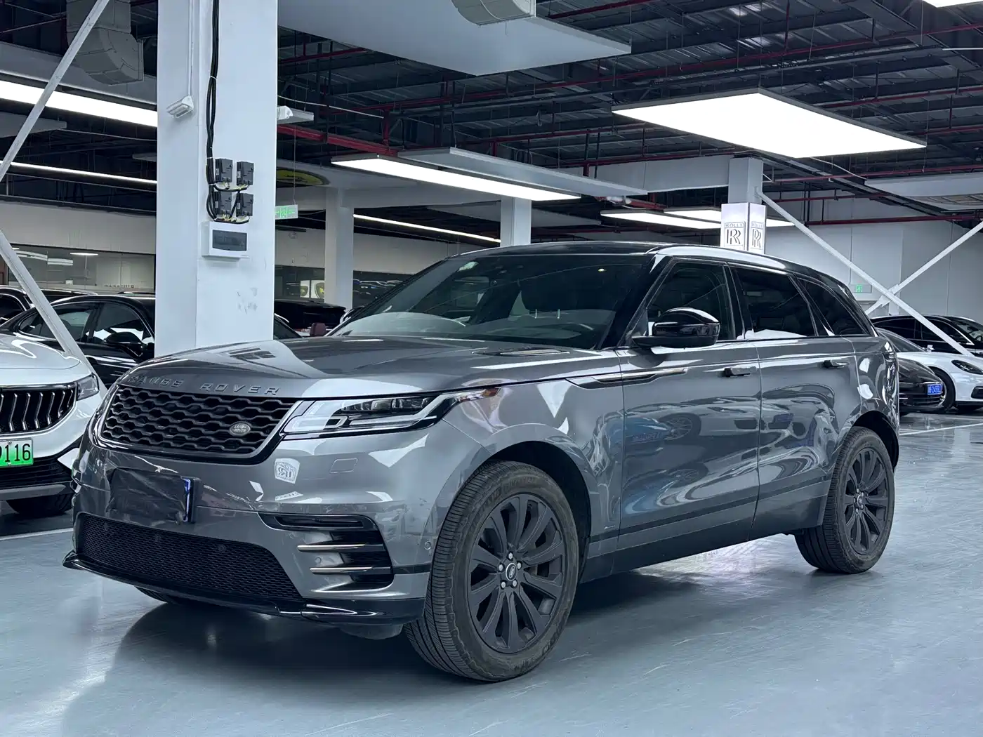 Land Rover Range Rover Velar 2019 380PS R-DYNAMIC SE