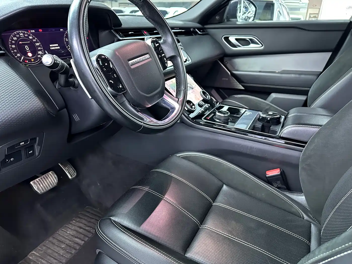 Land Rover Range Rover Velar 2019 380PS R-DYNAMIC SE фото 4