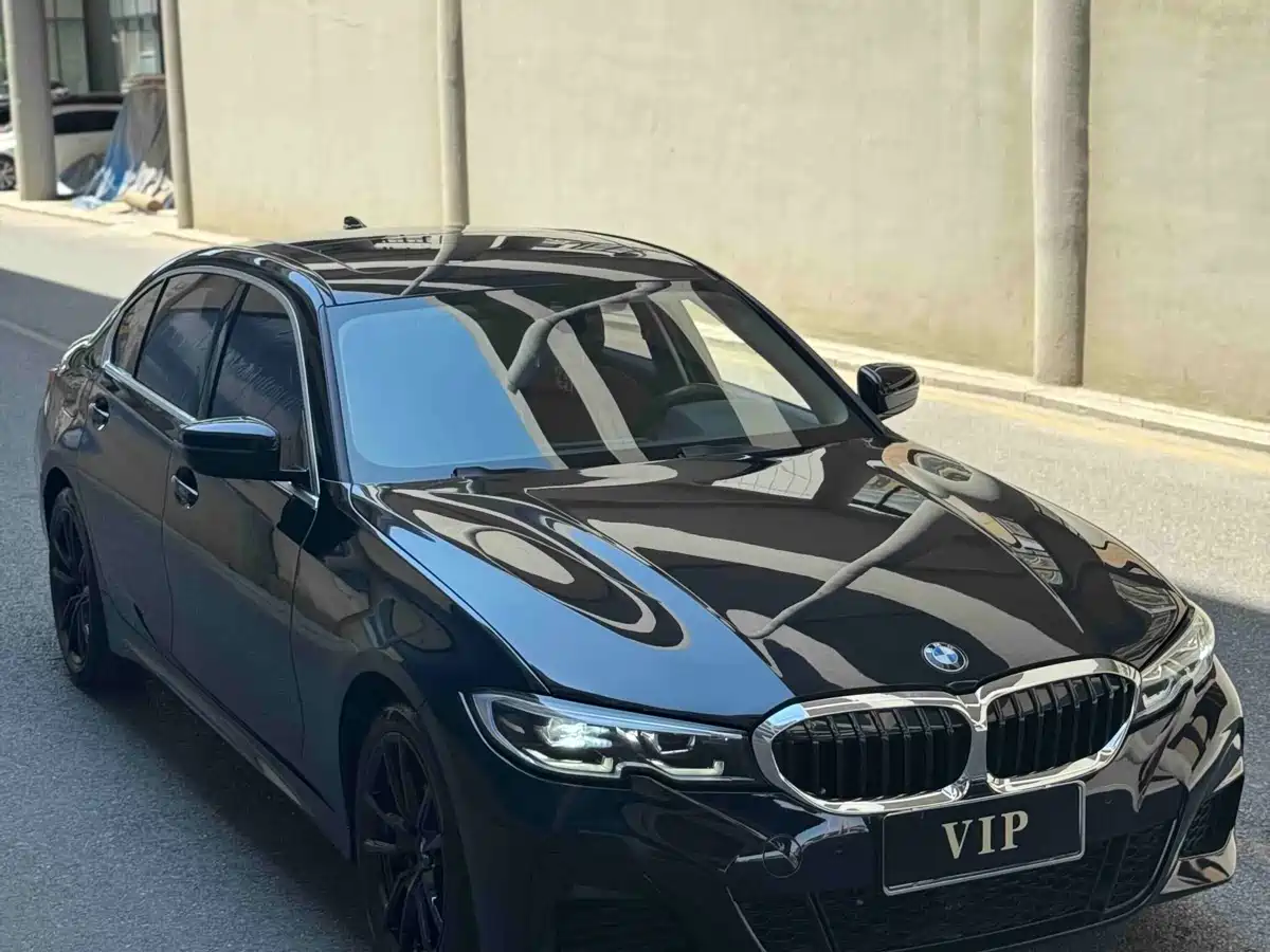 BMW 3-SERIES