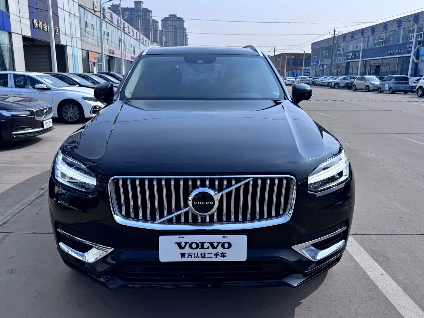 VOLVO XC90