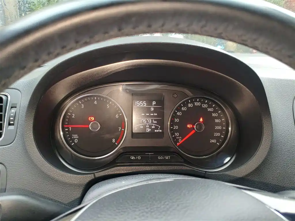 Volkswagen Polo 2018 1.5L Auto Comfort фото 8