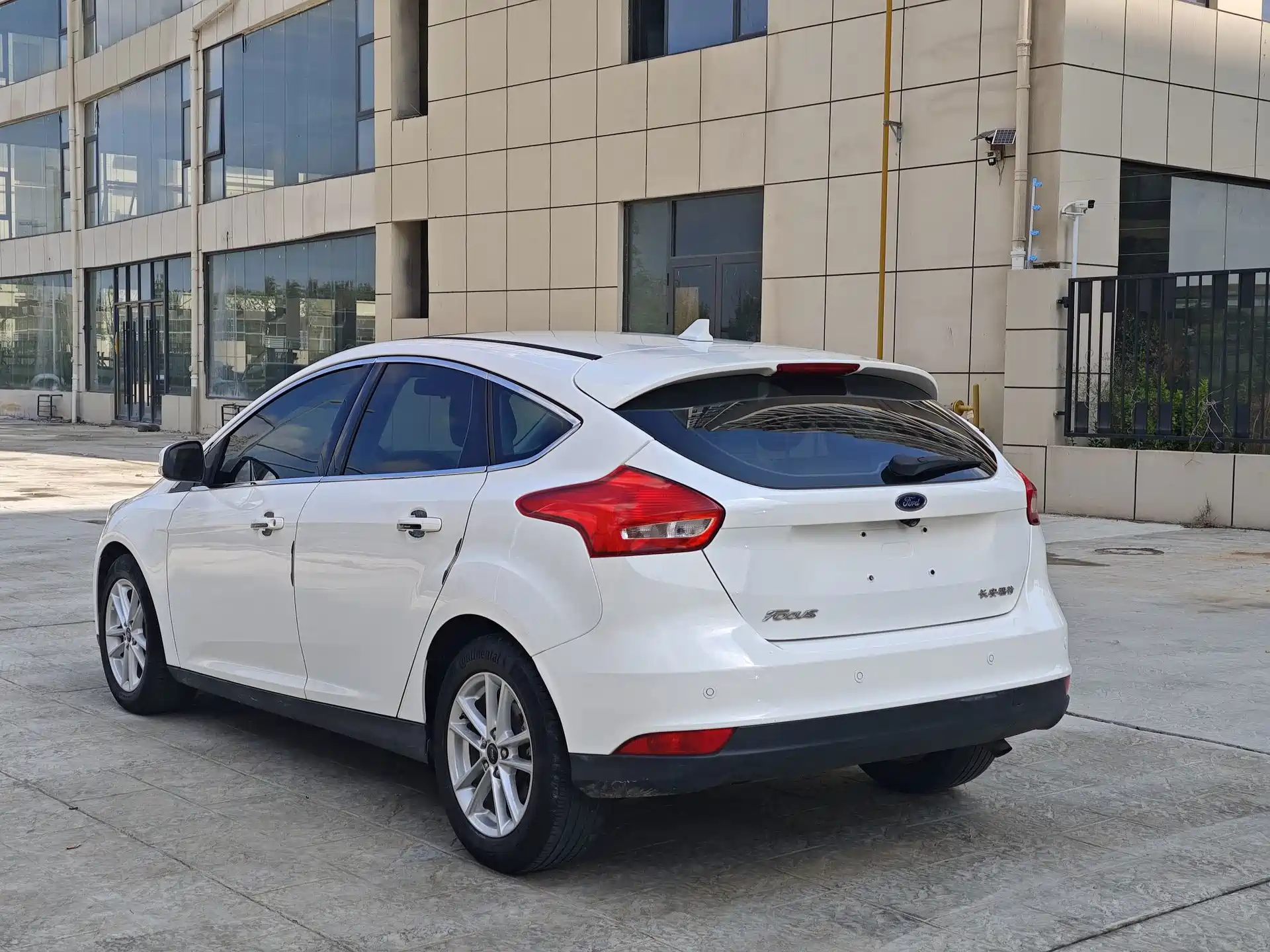 Фото 5 - Ford Focus