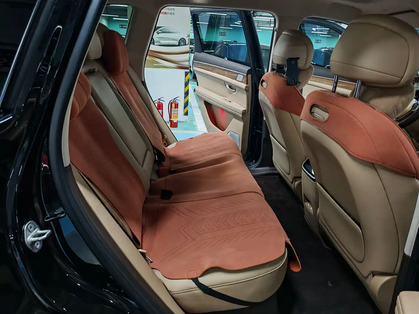 AITO Wenjie AITO M7 2024 1.5T Smart AWD Max Edition 5-Seater фото 4