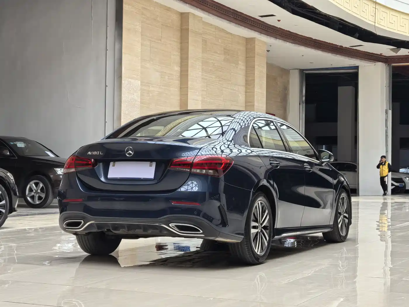 Mercedes-Benz A-Class 2019 A 180 L Sport Sedan фото 17