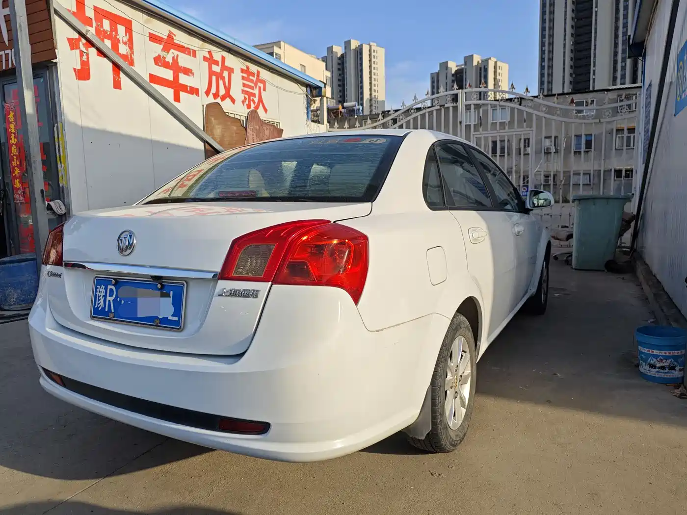 Buick Excelle 2015 1.5L Manual Classic фото 10