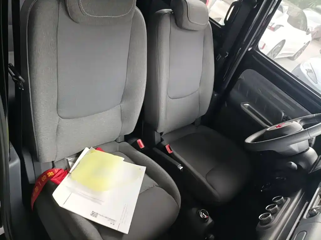Wuling Motors Wuling Zhiguang NEV 2026 2025 Standard Version