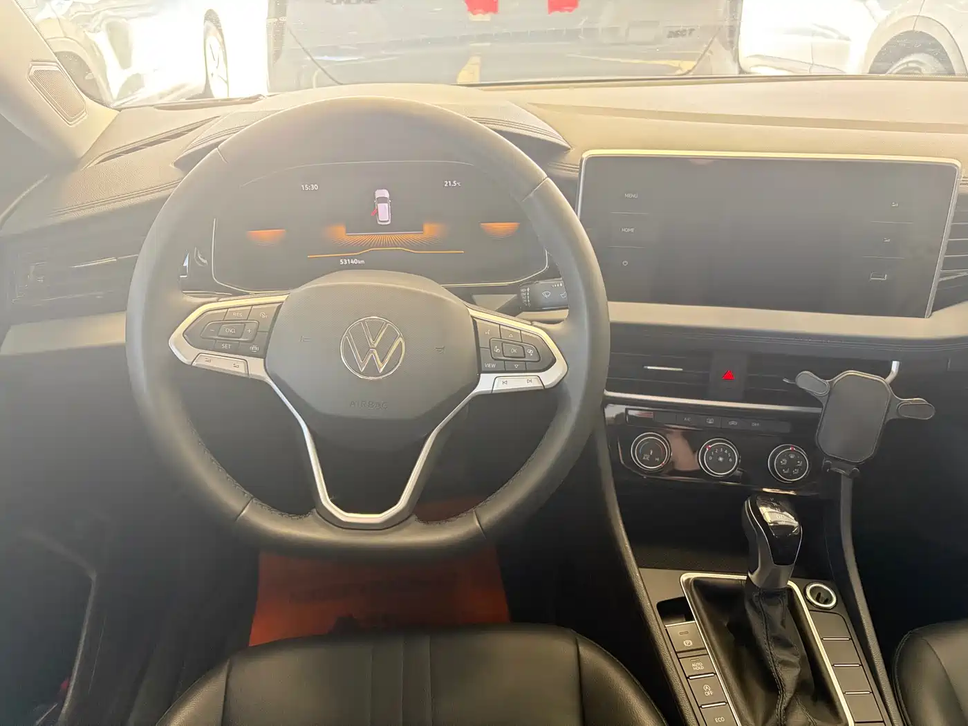 Volkswagen Sagitar 2023 300TSI DSG Surpassing Edition фото 5