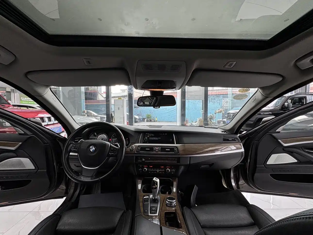 BMW 5 Series 2014 535Li Executive Style Design Package фото 30