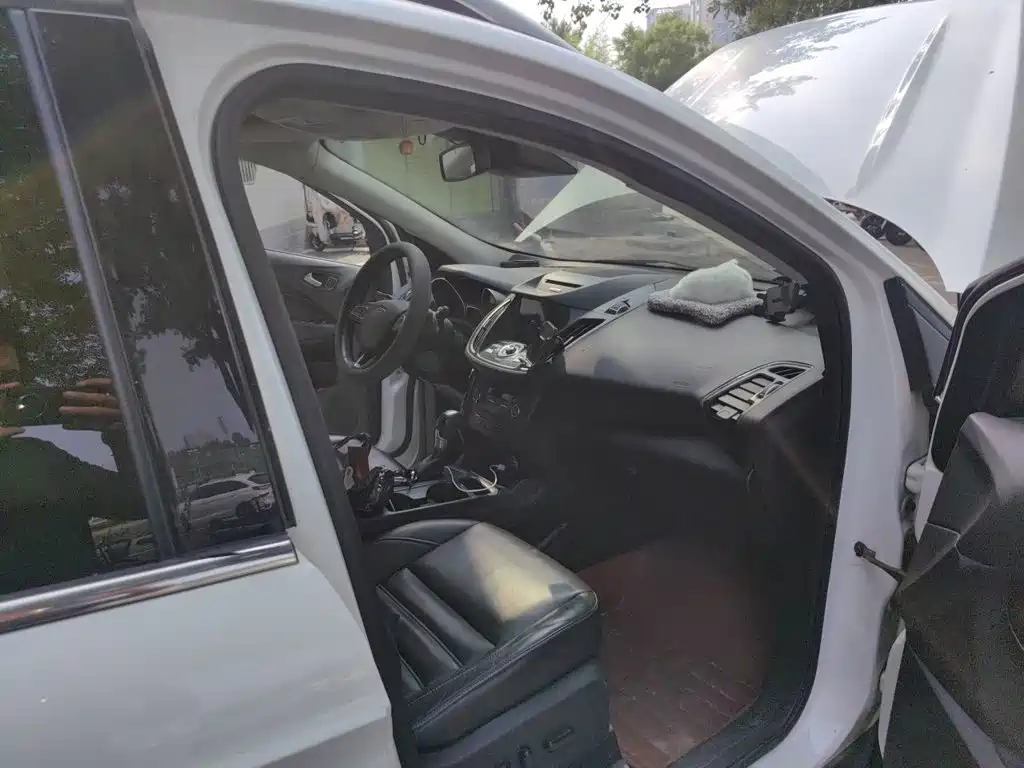 Photo 21 - Ford Kuga