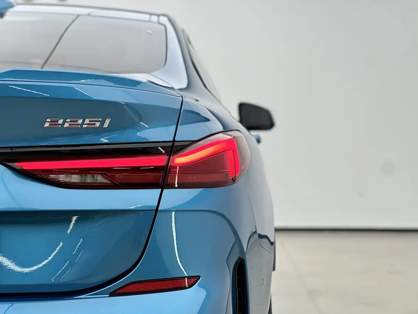 BMW 2 Series (Import) 2023 Facelift 225i 4-Door Coupe M Sport Shadowline Package фото 15