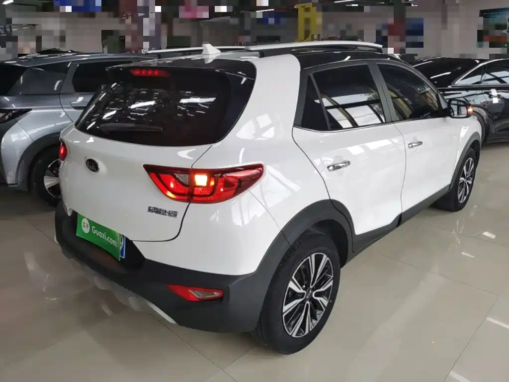 Photo 7 - Kia KX1