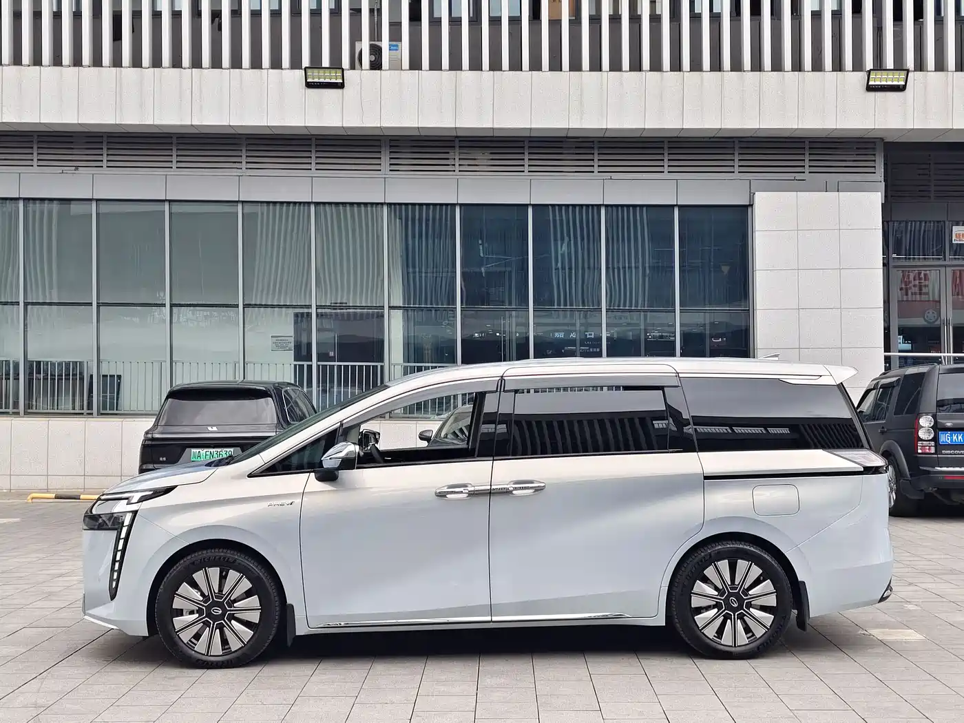 GAC Trumpchi Trumpchi E8 NEV 2024 150km Soaring Glory+ фото 10