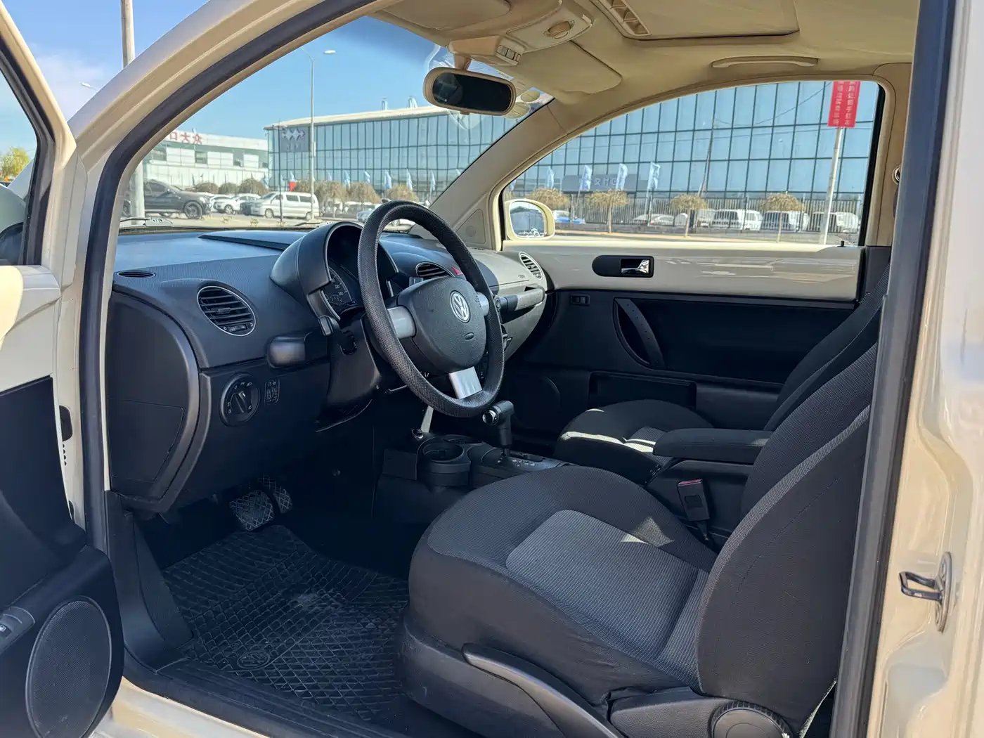 Volkswagen Beetle 2008 2.0 AT Top Configuration фото 7
