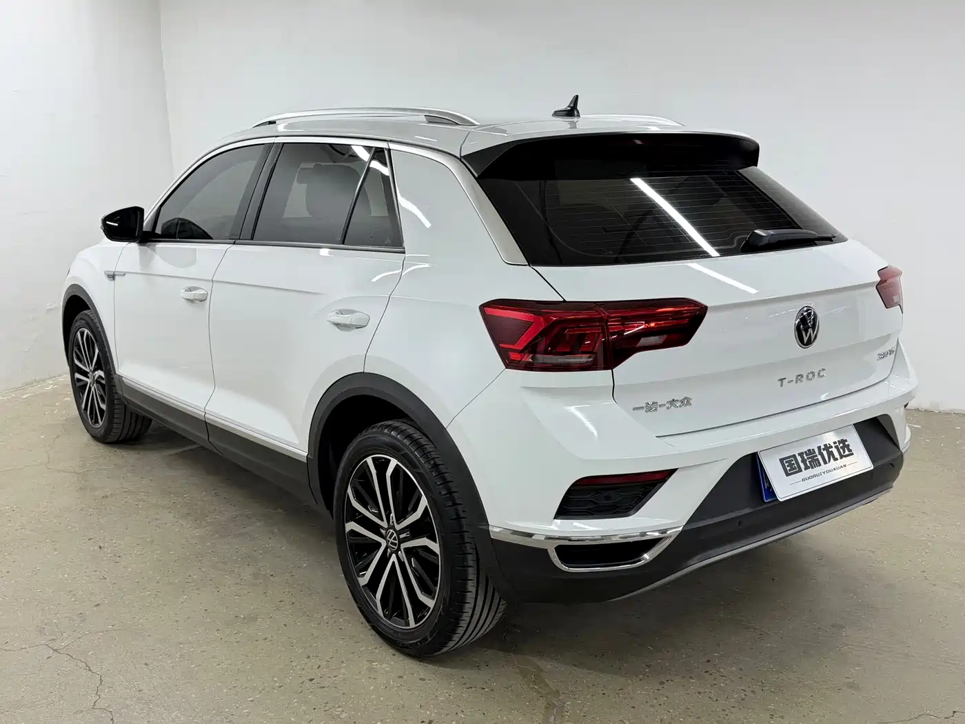 VOLKSWAGEN T ROC EXPLORING SONGS