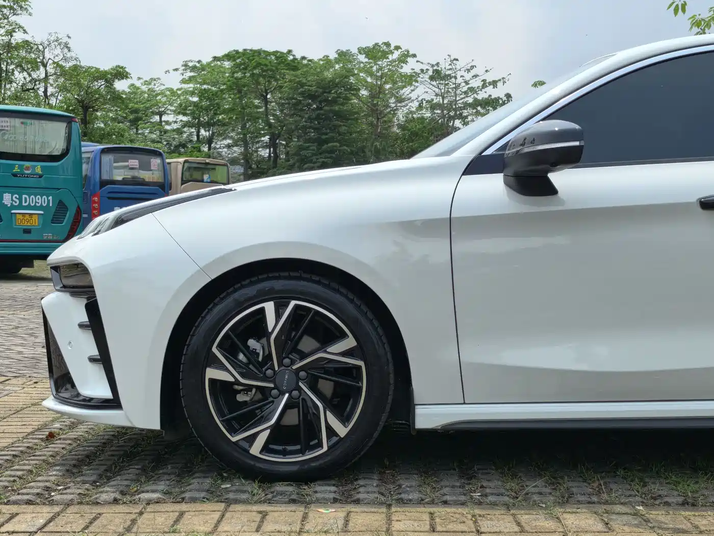 Lynk & Co 03 2023 1.5TD DCT Power Pro фото 14
