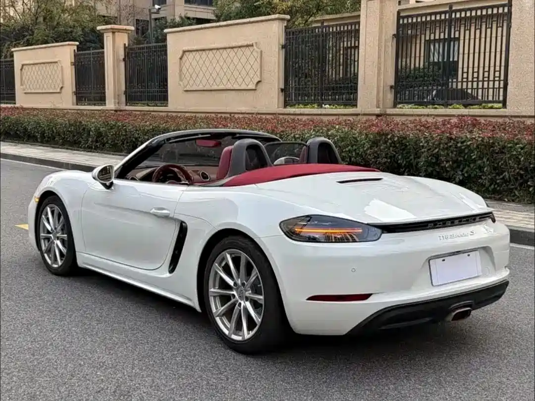 Porsche 718 2016 Boxster 2.0T фото 7