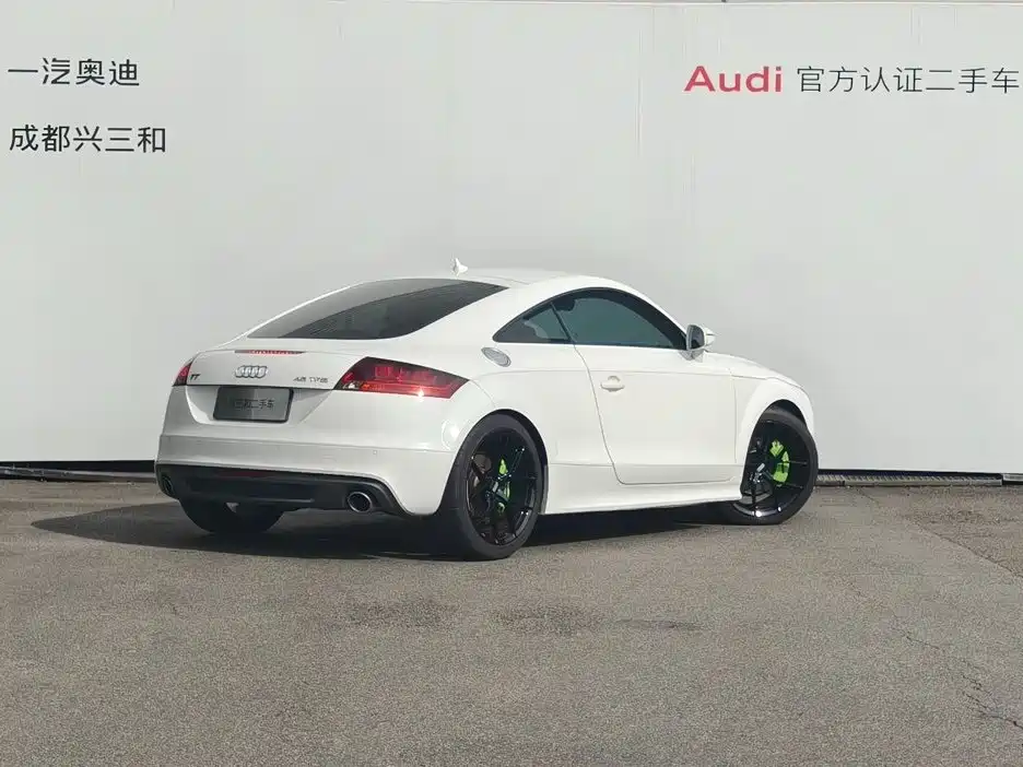 Фото 4 - Audi TT