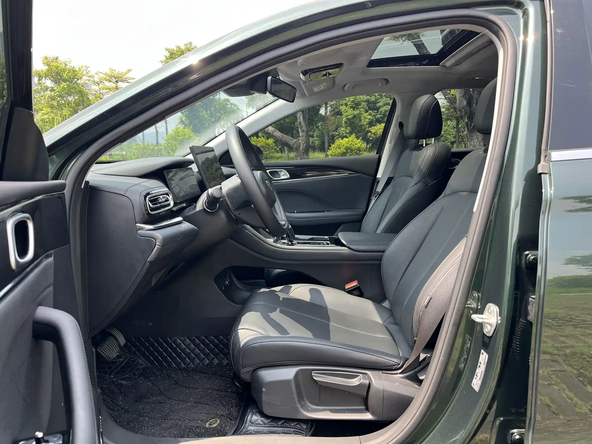 Photo 11 - Geely Emgrand