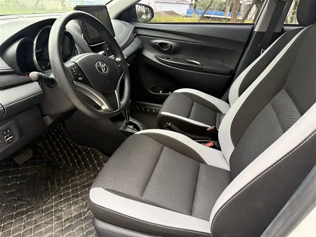 Toyota YARiS L Zhi Xuan 2022 Zhi Xuan X 1.5L CVT Leading PLUS Edition фото 8