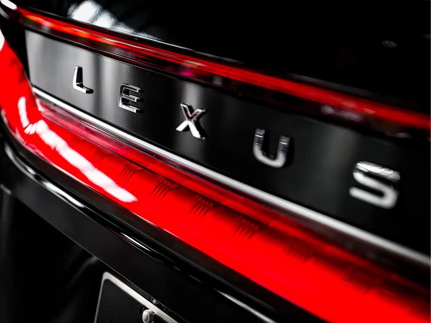 Lexus LM 2026 2025 Model 500h Six-Seater Prestige Edition
