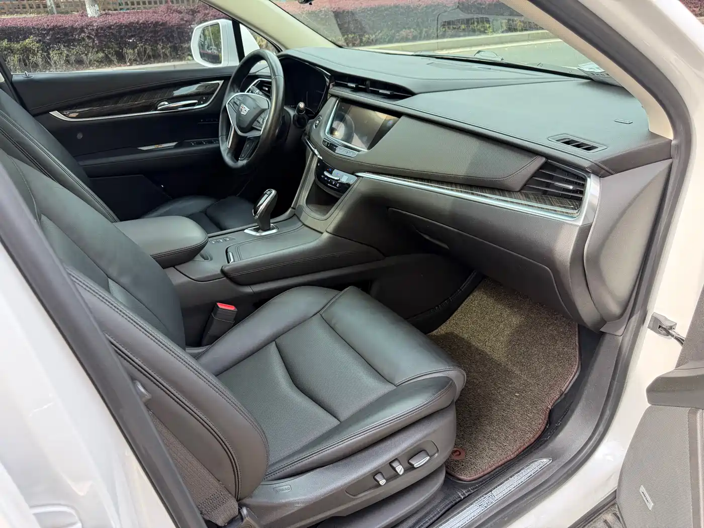 Cadillac XT5 2016 28T AWD Luxury Model фото 19