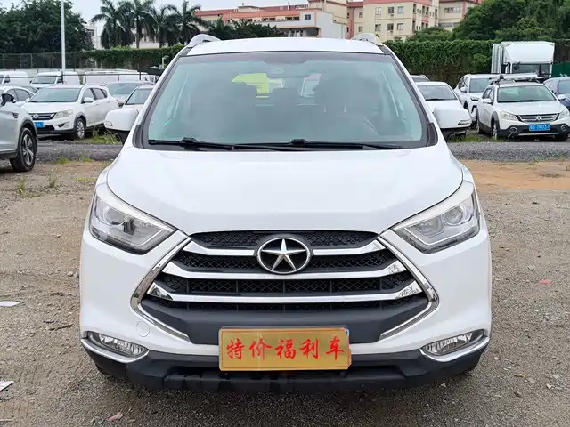  JAC Motors Refine S3 2016 1.5L CVT Luxury Smart