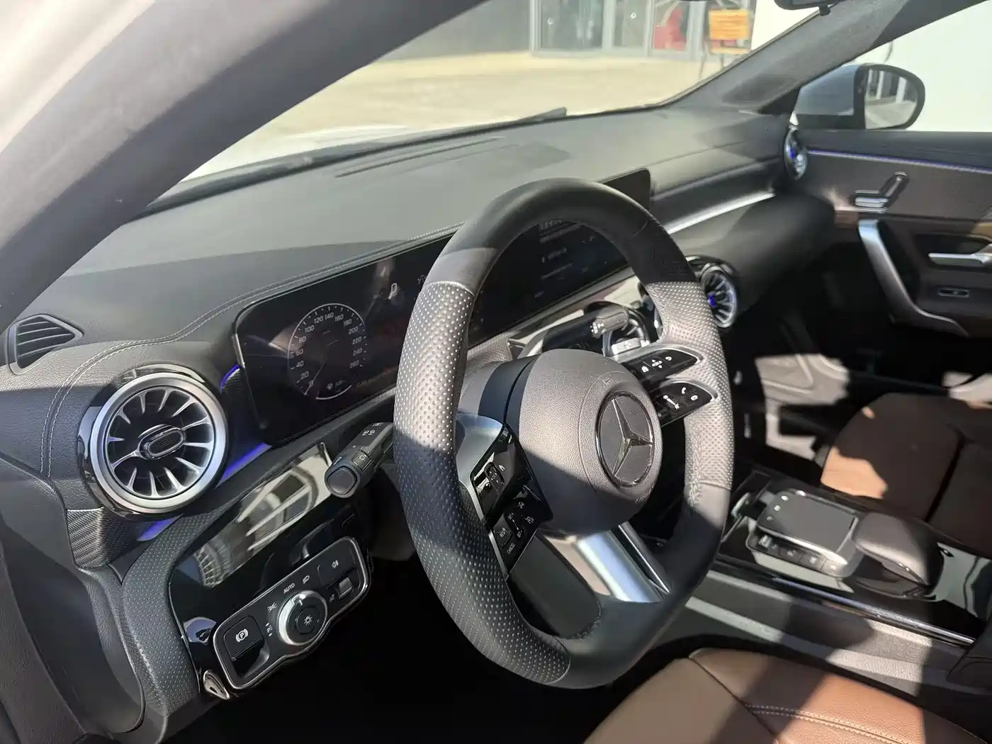Mercedes-Benz A-Class 2023 A 200 L Fashion фото 21