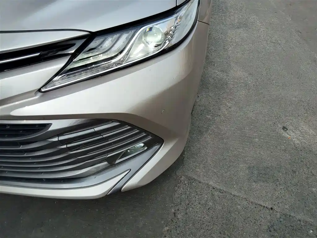 Toyota Camry 2018 2.0G Luxury Edition фото 24
