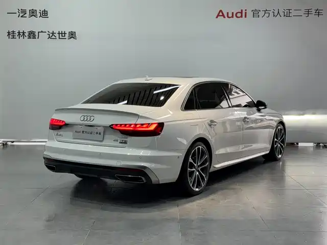 Audi A4L 2020 45 TFSI quattro Premium Dynamic — фото 4