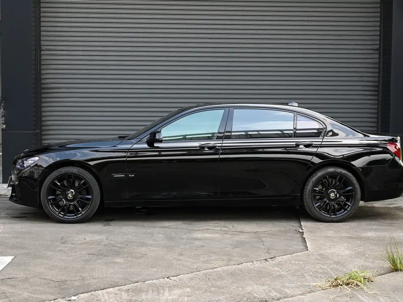 Фото 4 - BMW 7 Series