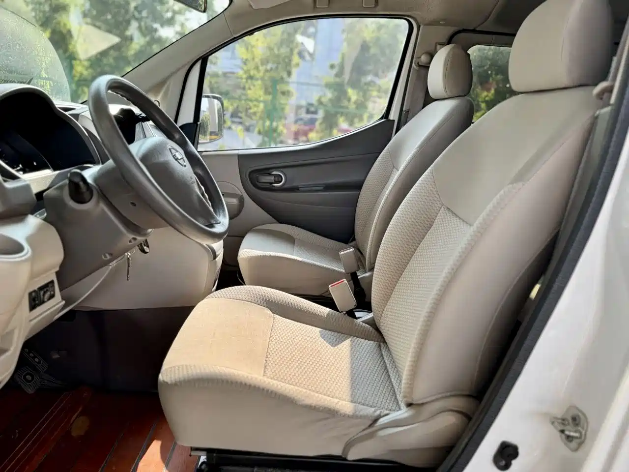 Nissan NV200 2018 2016 Facelift 1.6L CVT Luxury
