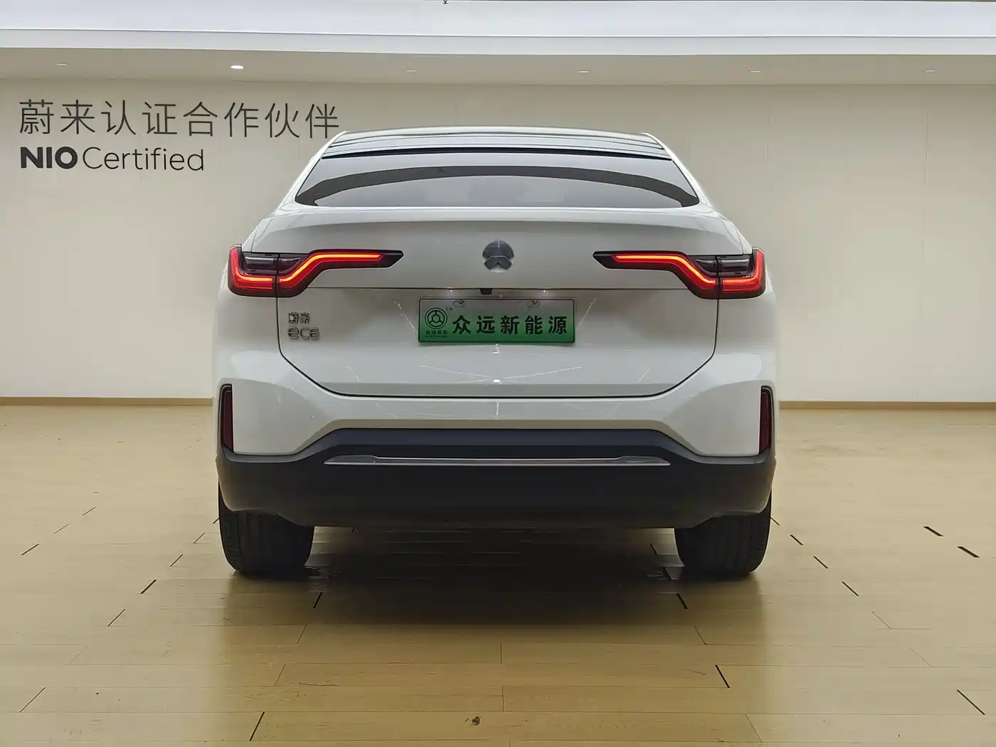 Фото 7 - NIO EC6